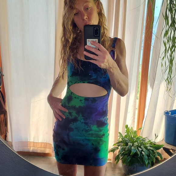 TMV Bamboo Tie Dyed Mini - Picture 2 of 4